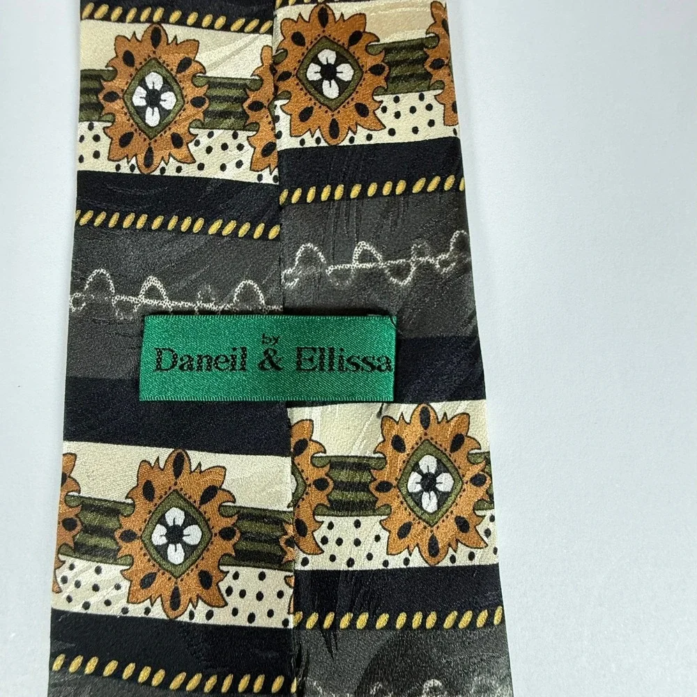 Daneil & Ellissa vintage daniel