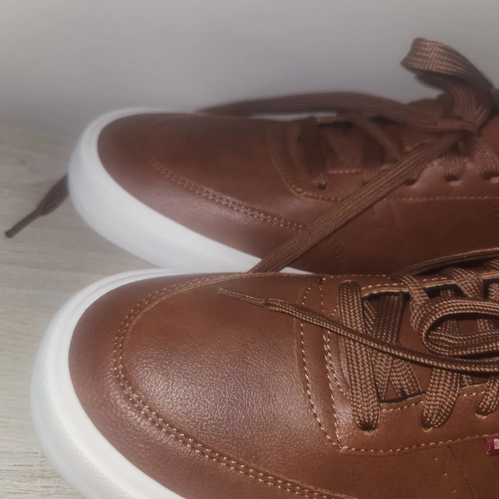 Levis levi mens