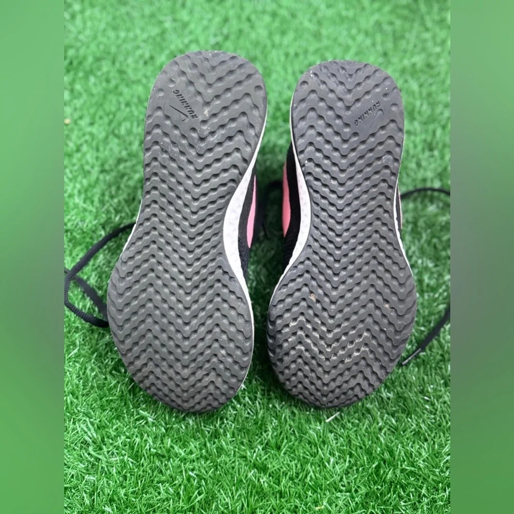 Nike good preowned