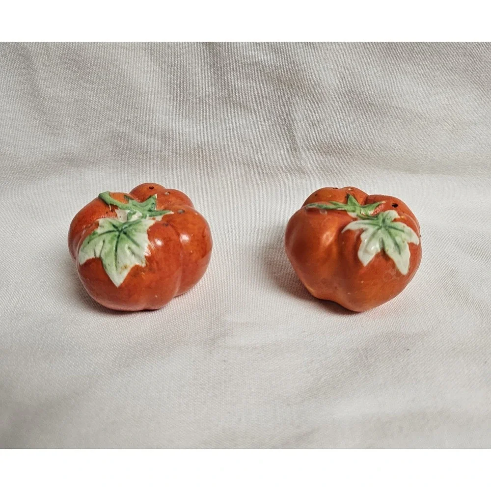 Vintage Vined Pumpkins Salt And Pepper Shakers Japan