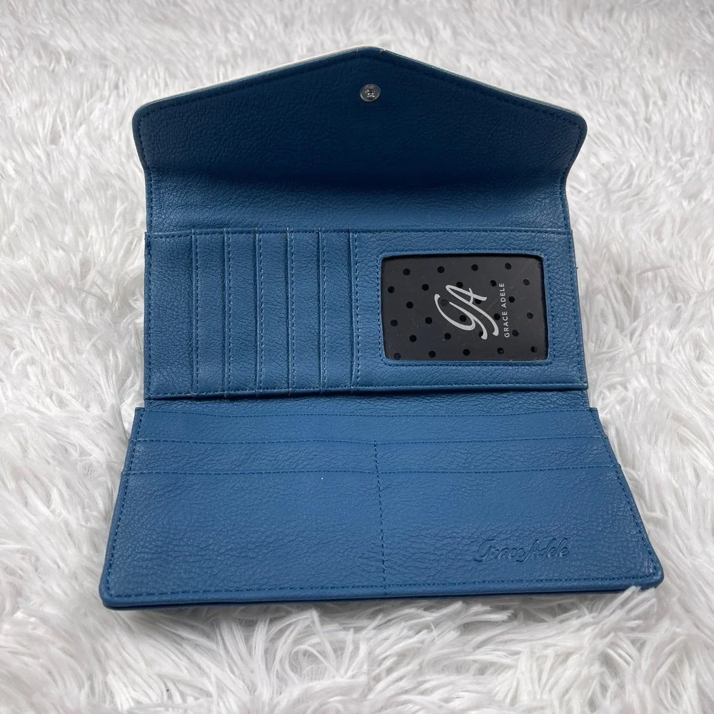 Grace Adele wallet features