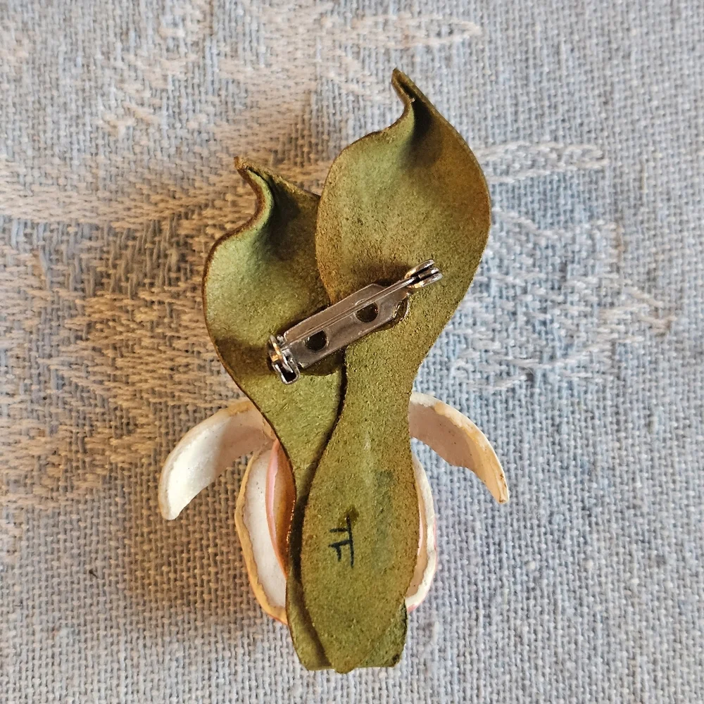 N/A orchid brooch