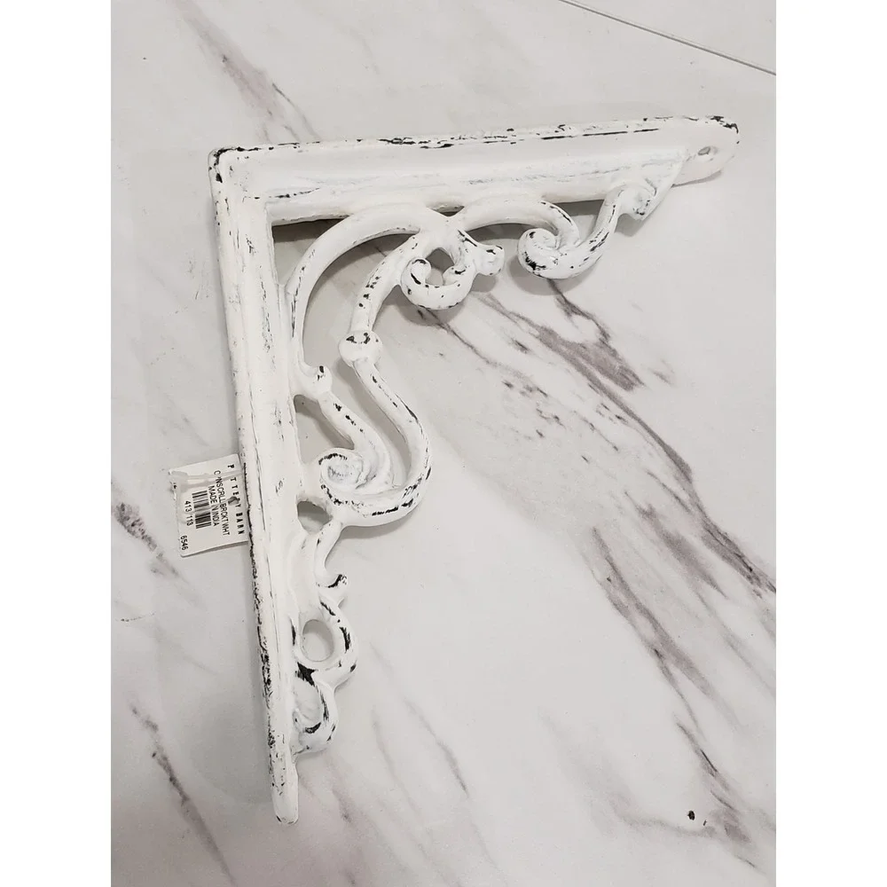 Pottery Barn bracket weighing