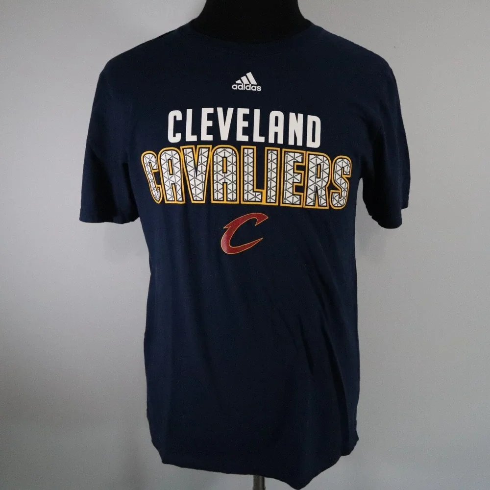 Cleveland Cavaliers T-Shirt Mens Medium Adidas Go-To Tee Crew Neck Short Sleeve‎
