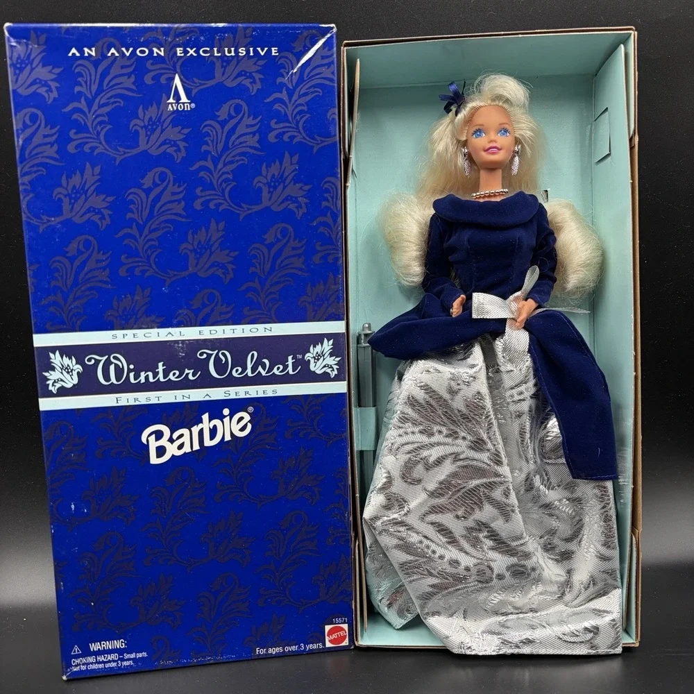 Vintage‎ Winter Velvet Barbie Mattel 1995 Special Edition Avon Exclusive #15571