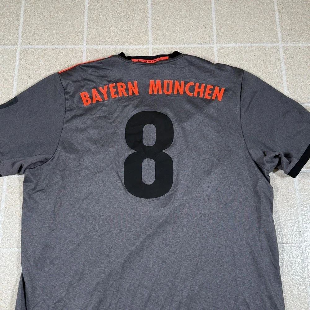 Adidas FC Bayern Munich 2016-17 Third Grey Jersey Size L Football Soccer Men #8