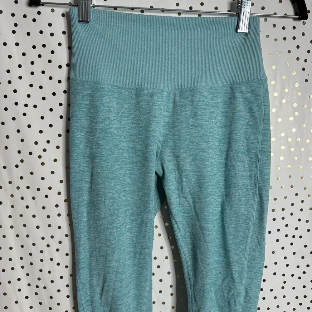 ALO Yoga stylish high