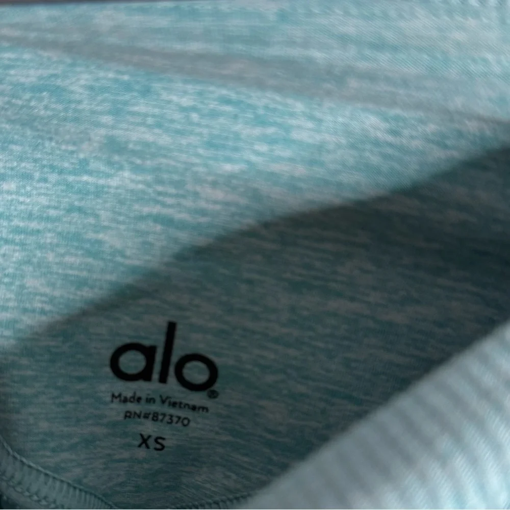 ALO Yoga stylish high