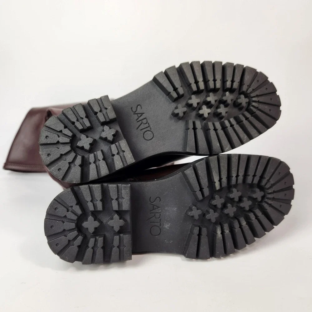 Franco Sarto command attention