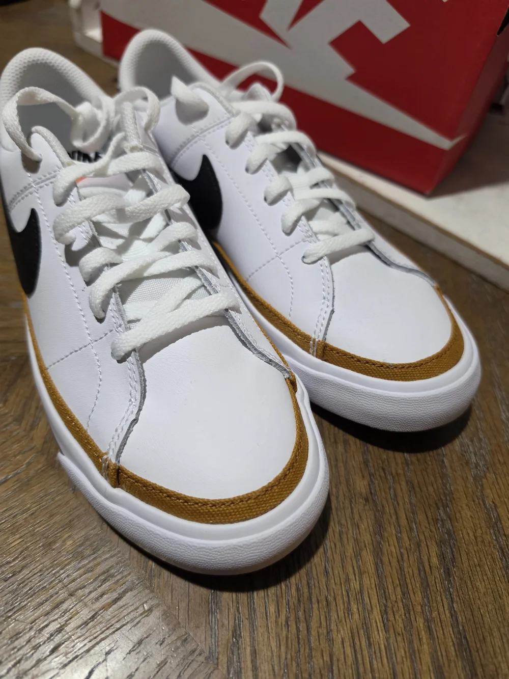 Nike classic white