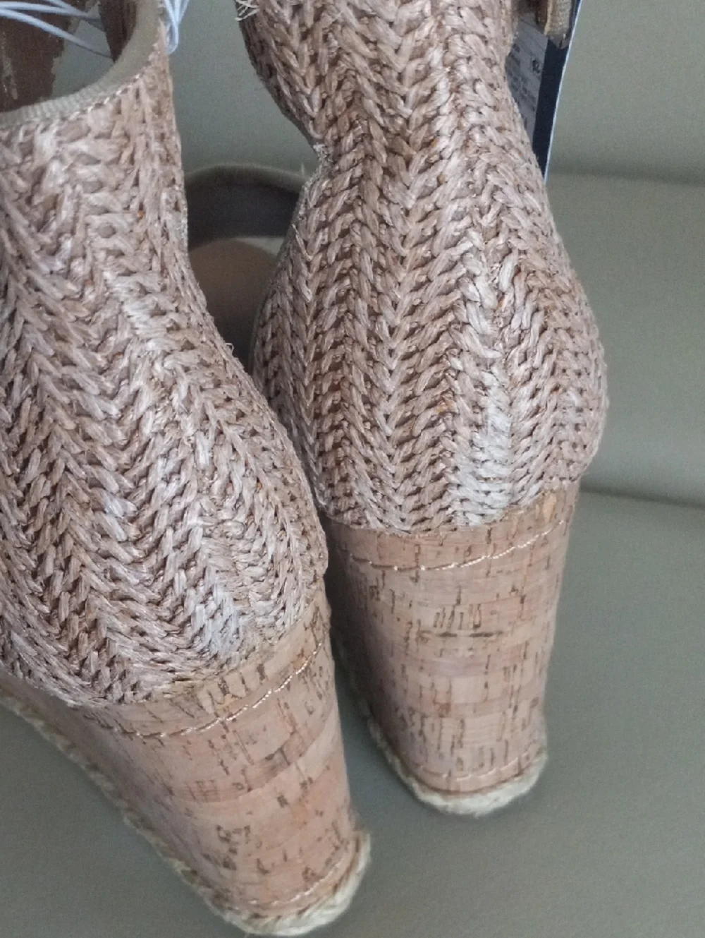 Universal Thread braided fabric