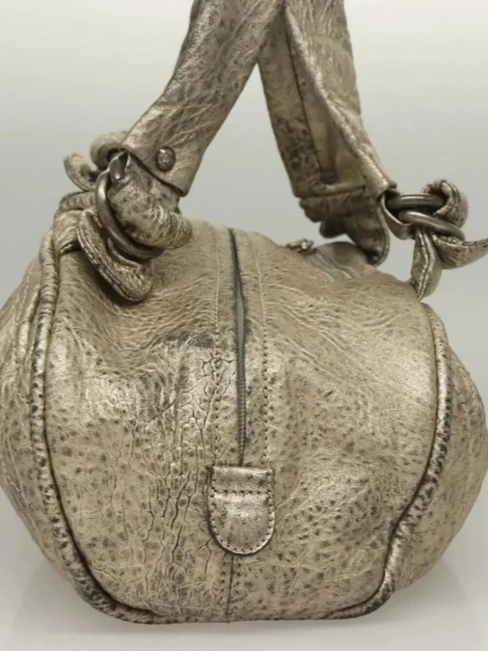 CHANEL brand	chanel color	silver