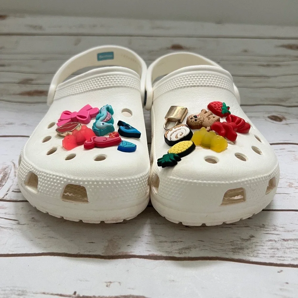 CROCS preowned play