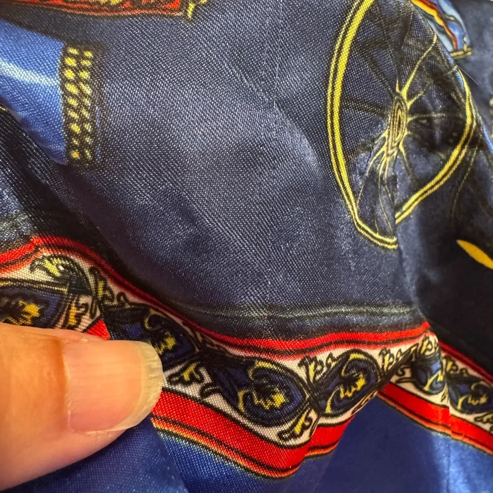 Horse and Carriage Print square Scarf