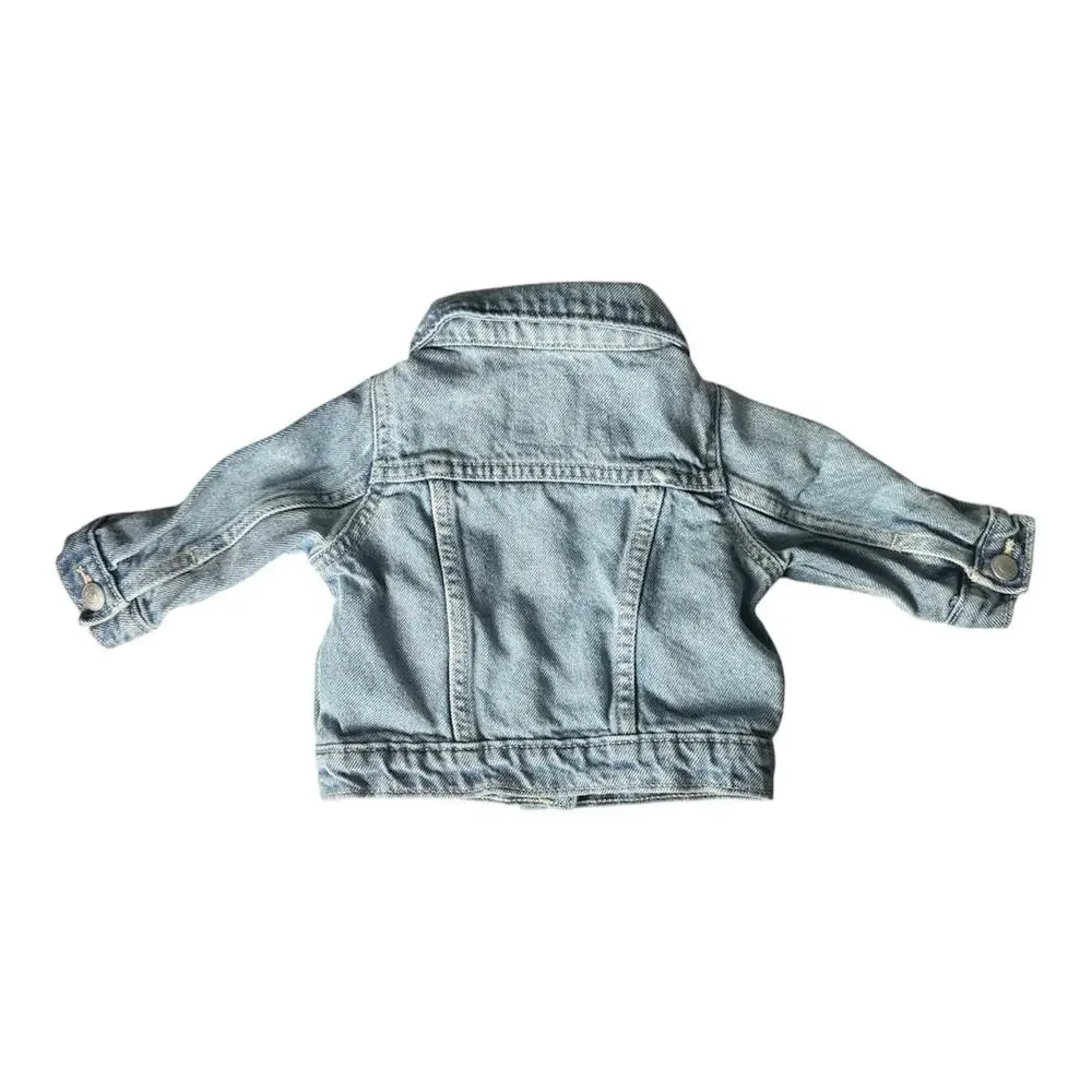 Old Navy Baby Girls Light Wash Trucker Denim Jean Jacket Heart Pockets Sz 3-6M