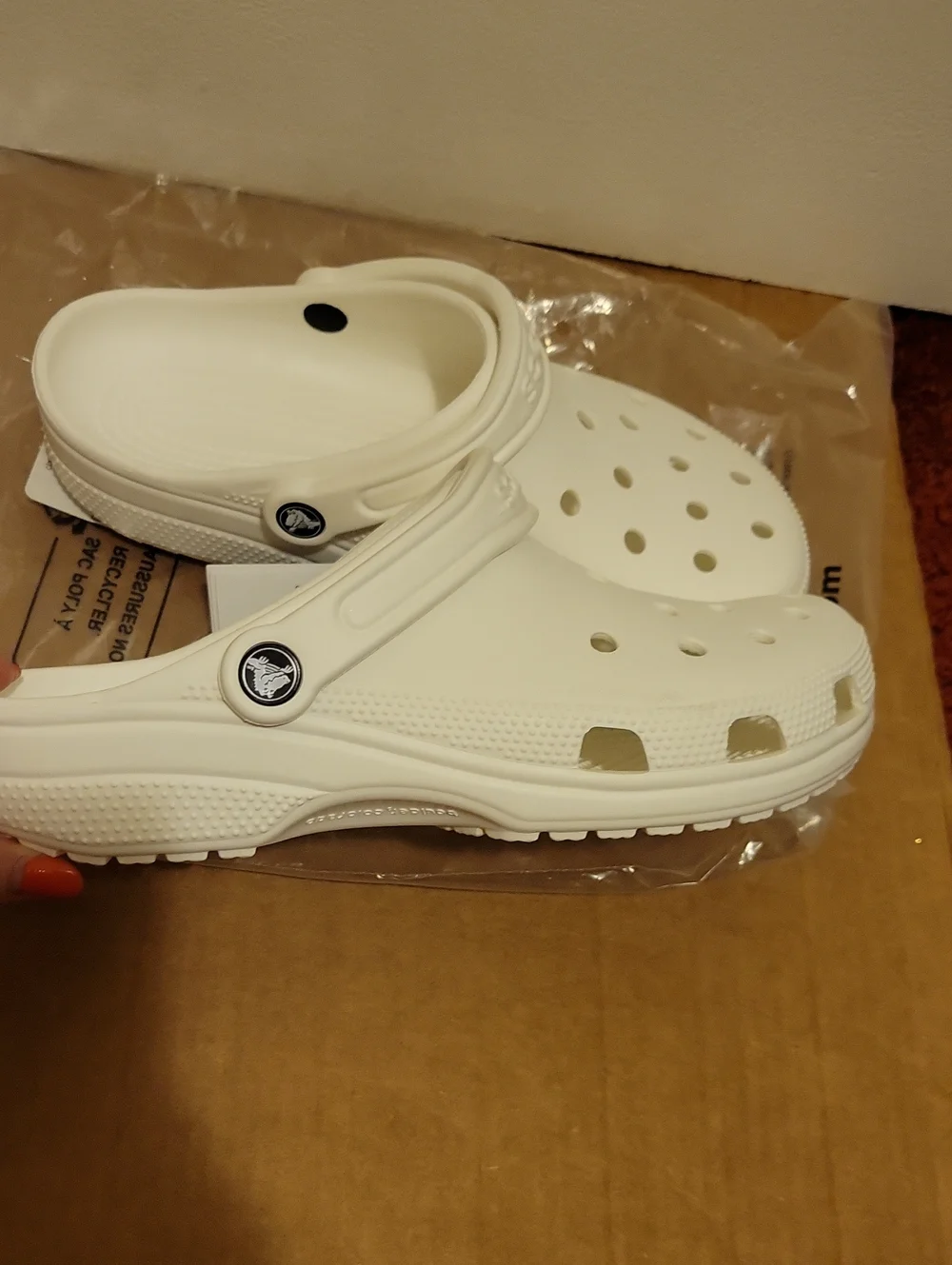 CROCS nwt unisex
