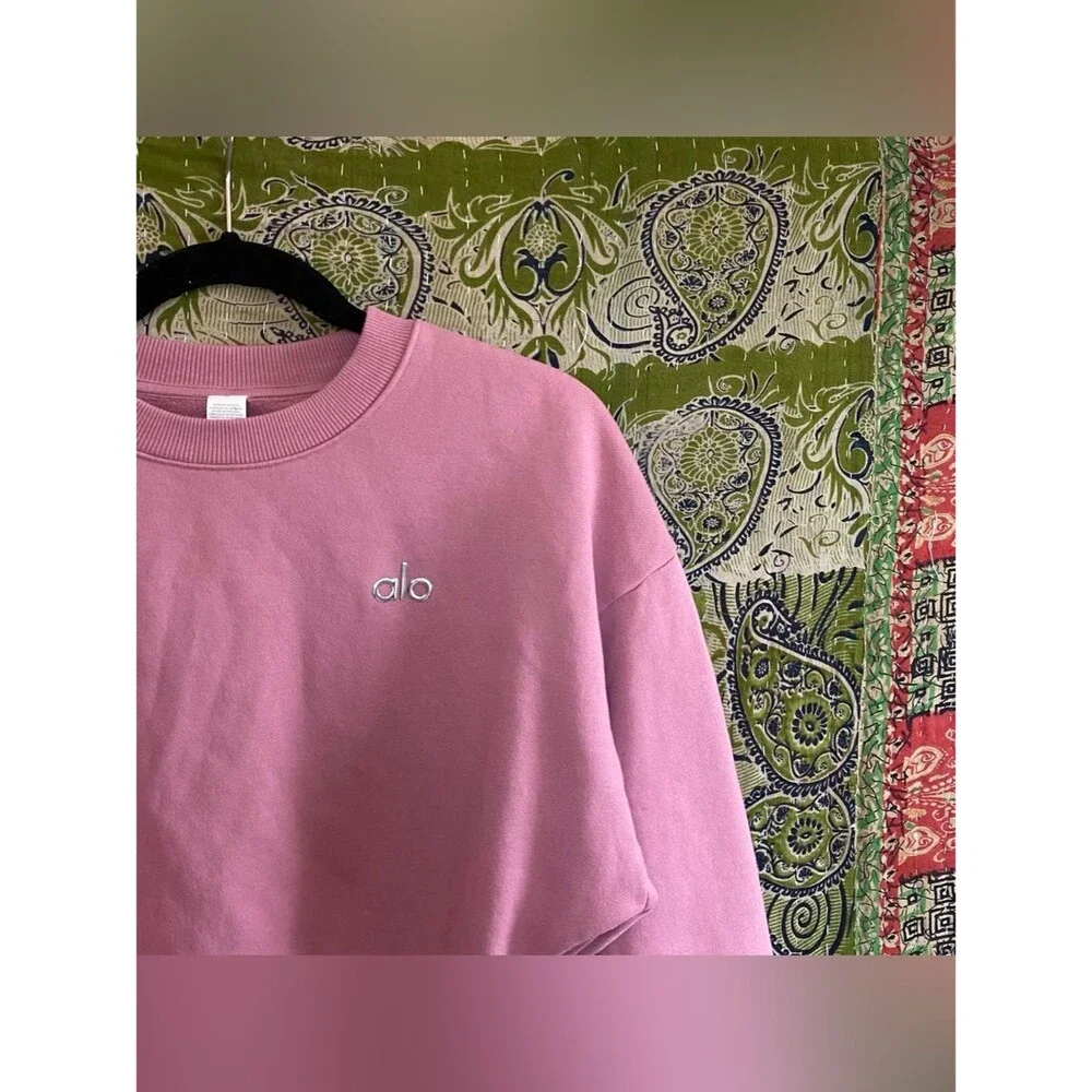 ALO Yoga Pink Wild Rose Accolade Cropped Sweatshirt Medium California Casual