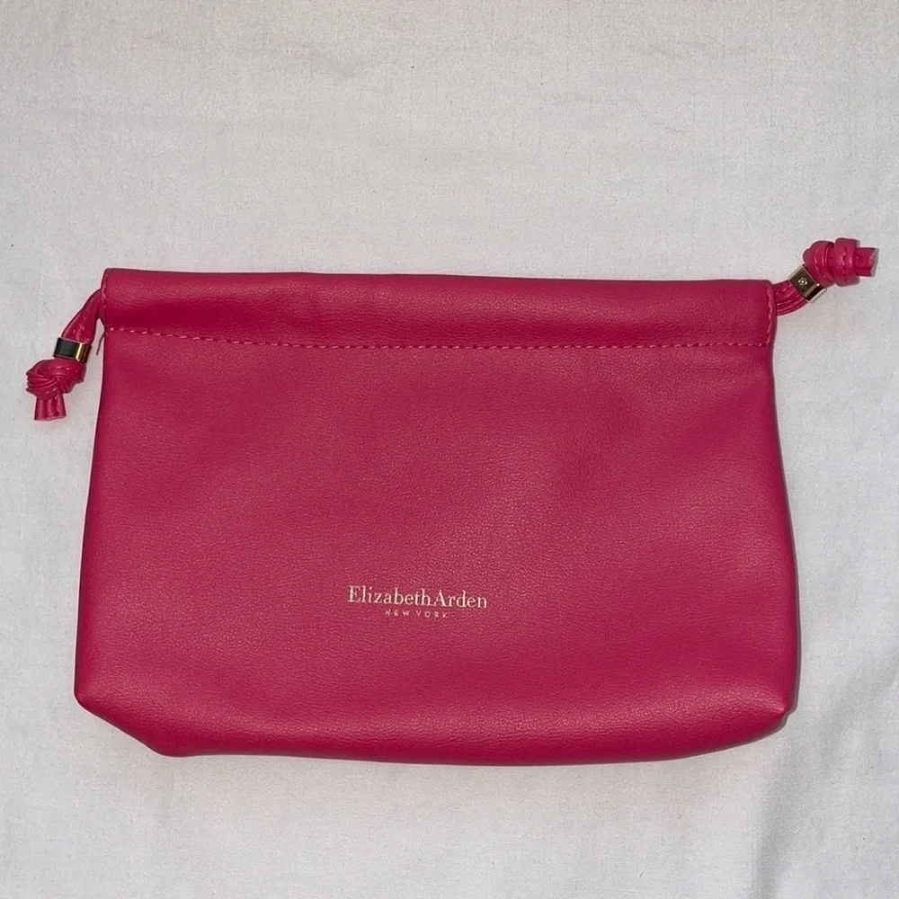 Elizabeth Arden arden closure purse