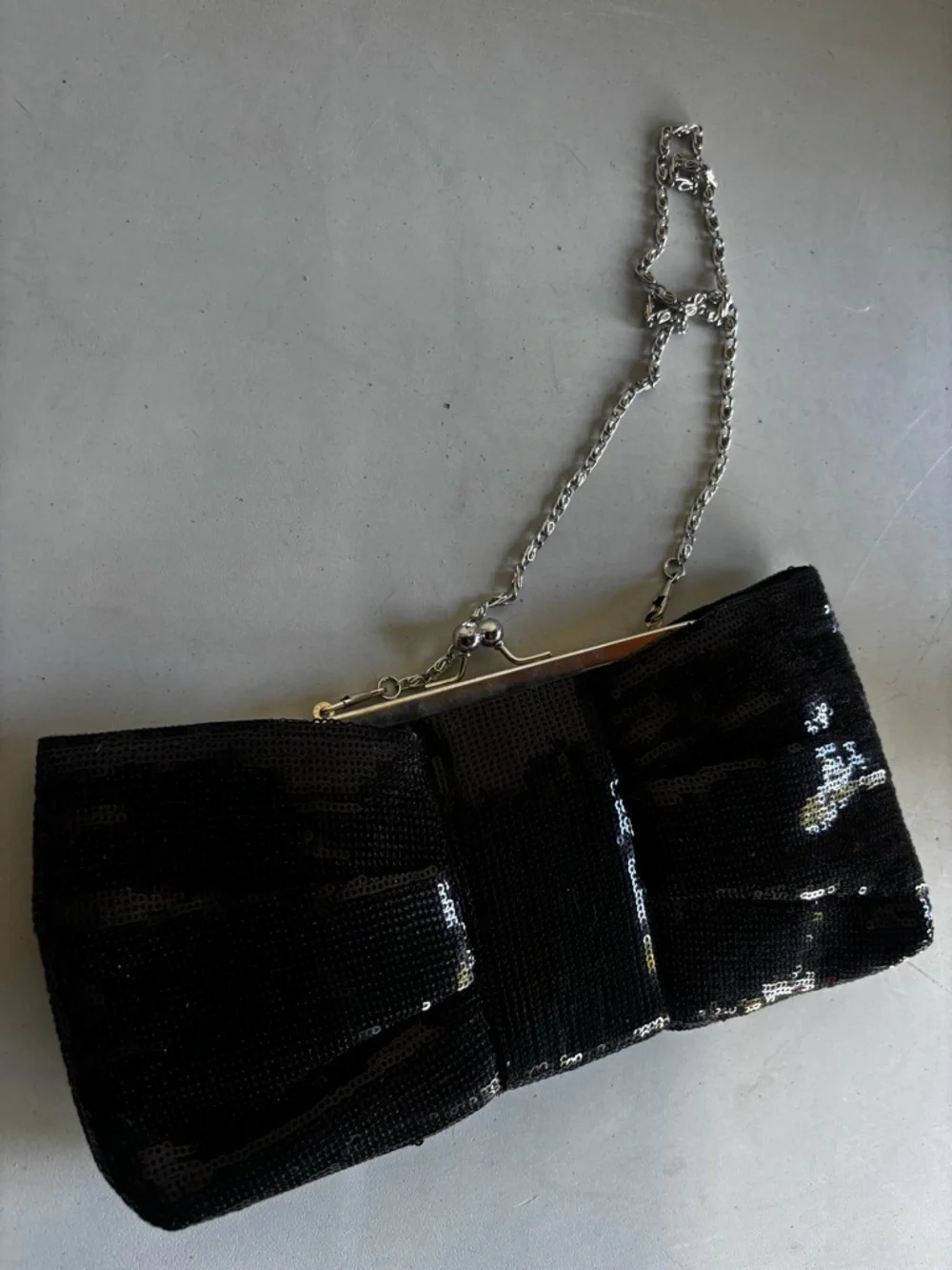 N/A elegant black