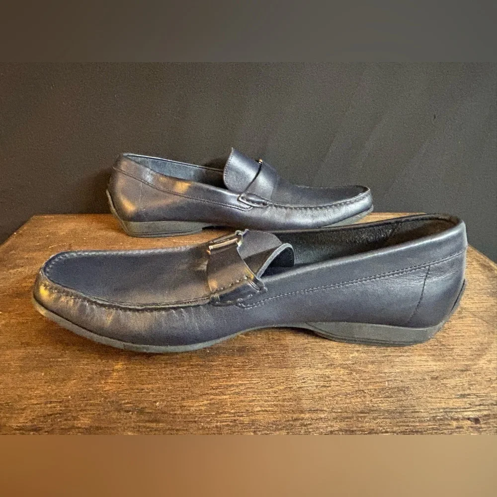 Salvatore Ferragamo free smoke home