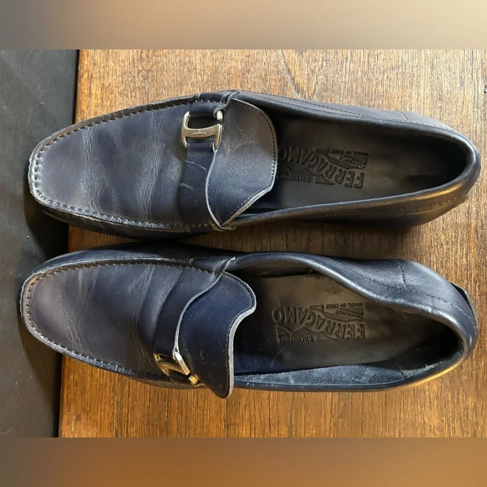 Salvatore Ferragamo home smoke