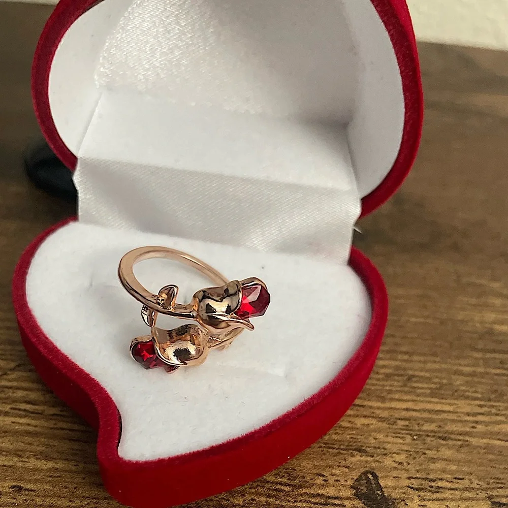 Adjustable Rose Ring