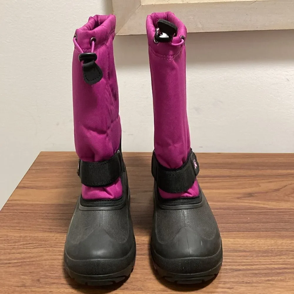 Kamik woman’s rocket