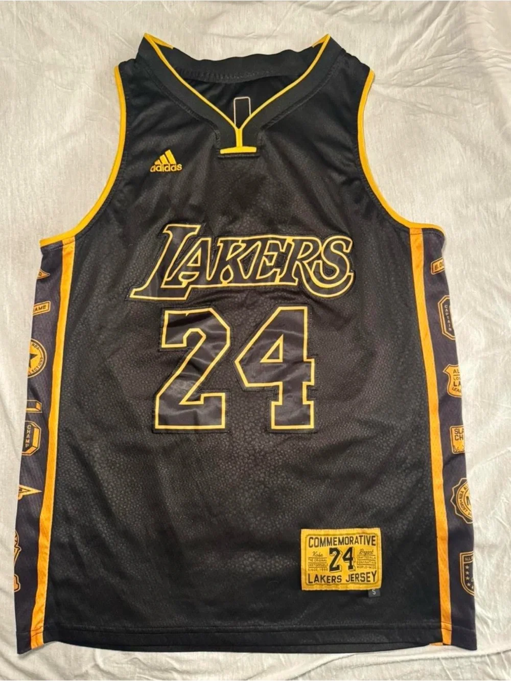 adidas official lakers