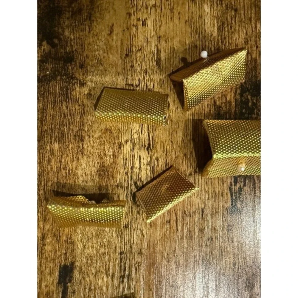 N/A gold textured