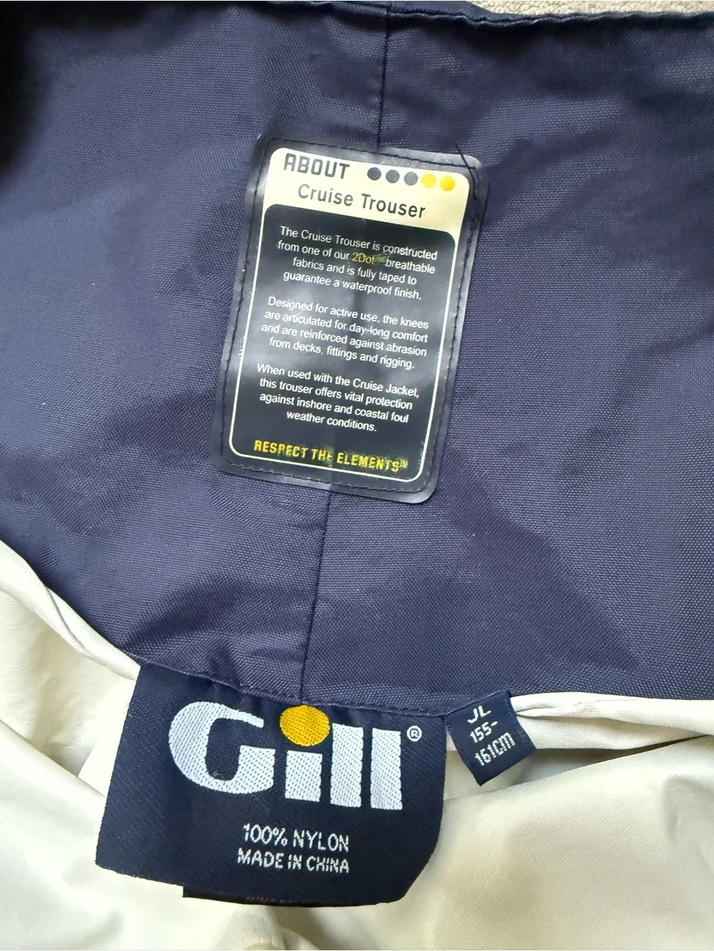 Gill navy bib
