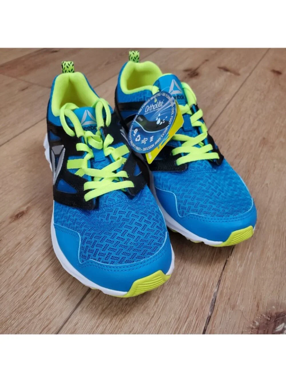 NEW Reebok Zig Kick Boys Athletic Shoes Blue Yellow Size 5 Kids School Sneaker
