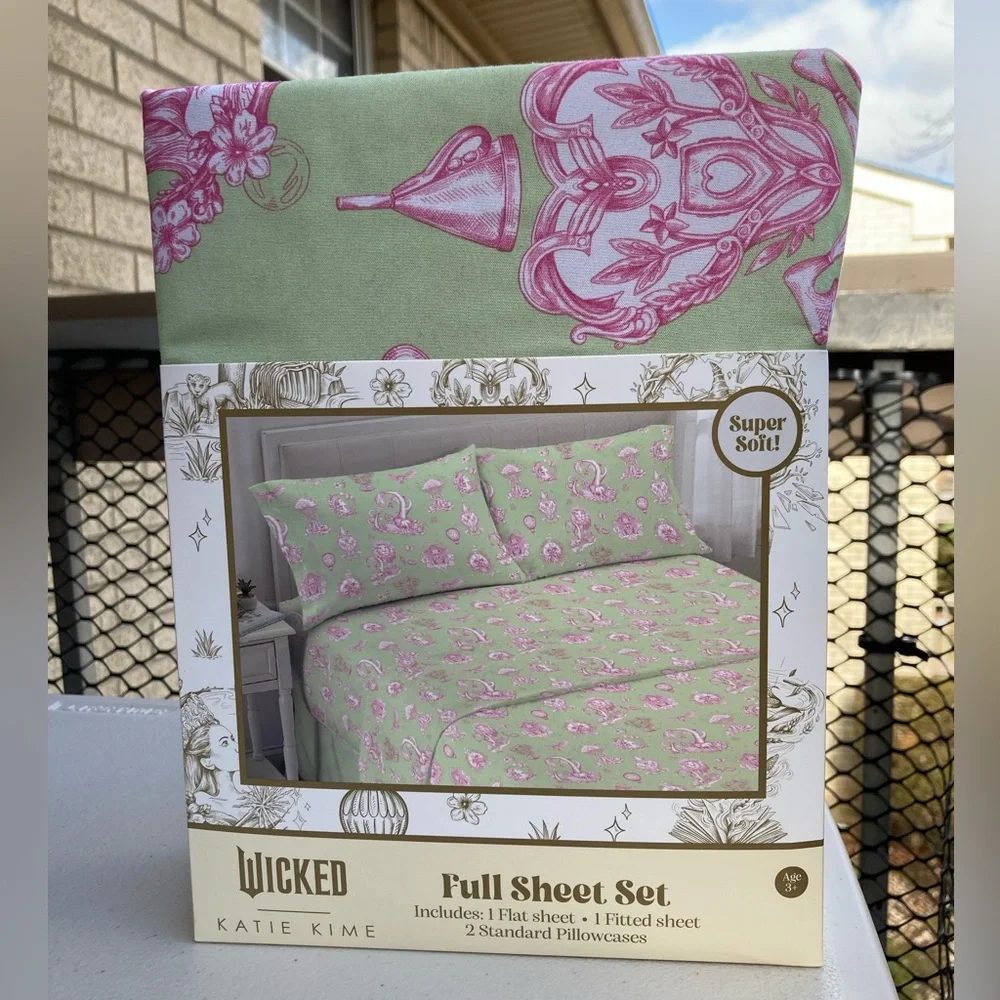 Wicked For Good Katie Kime Artwork Full Sheet Set Green Pink Character Artwork