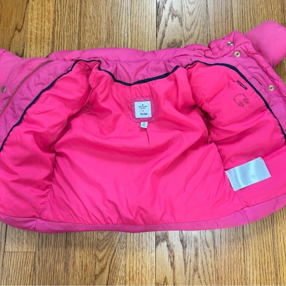 kate spade shell photographed