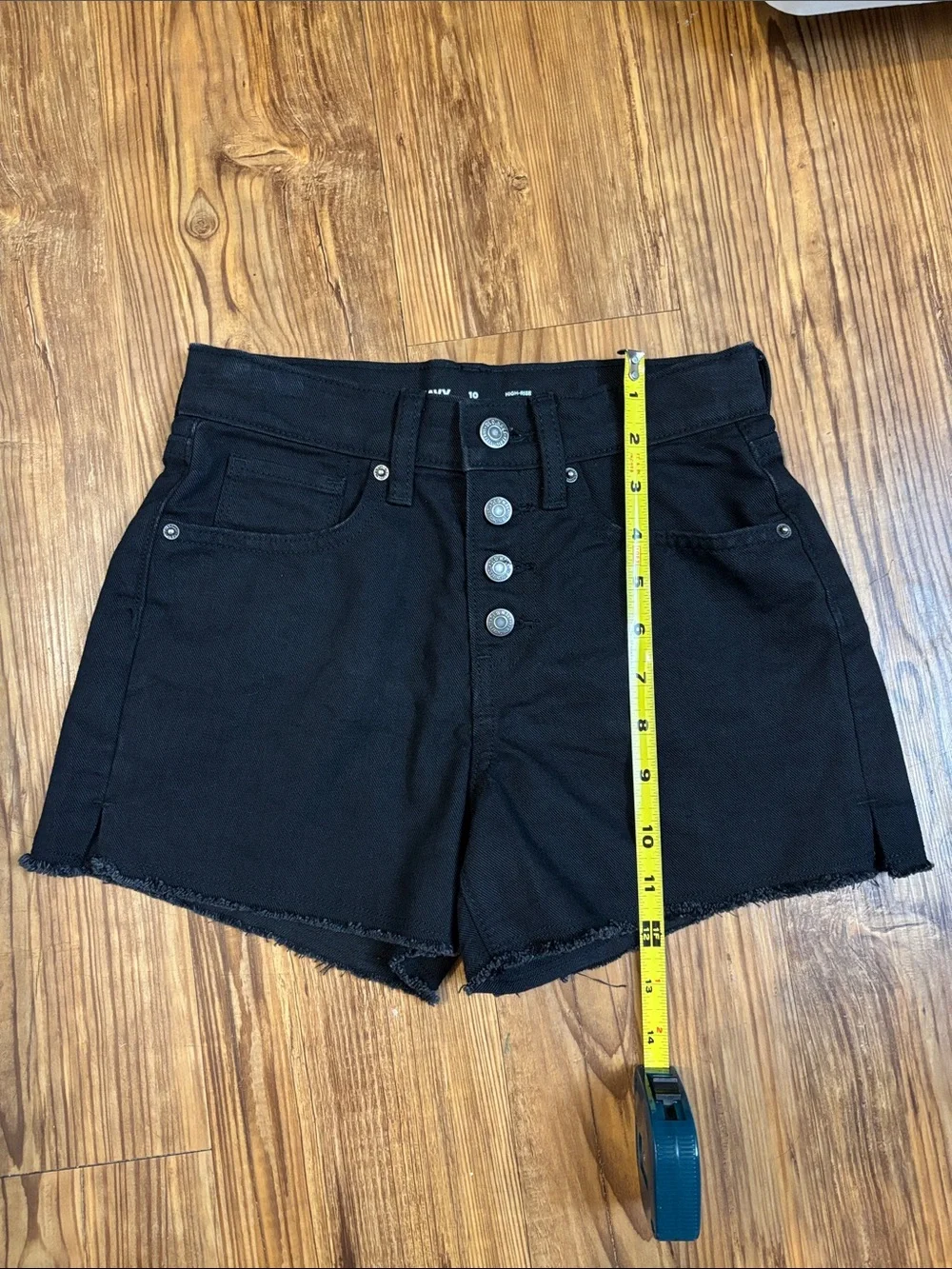 Old Navy hem button