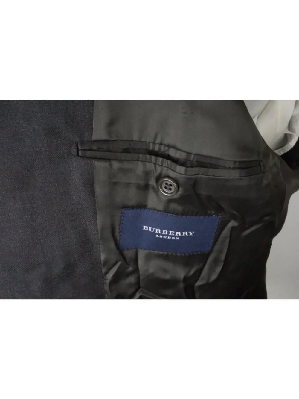 Burberry approximate measurements