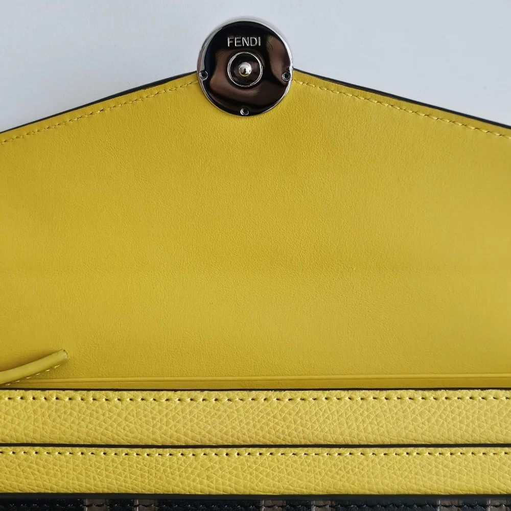 Fendi authentic pre