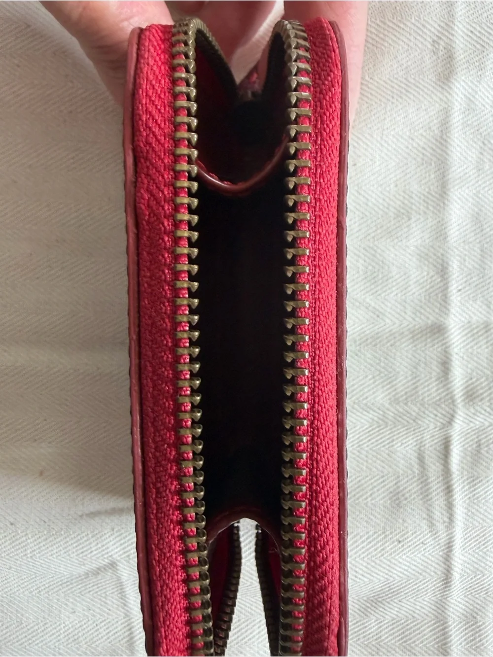 N/A compact zip