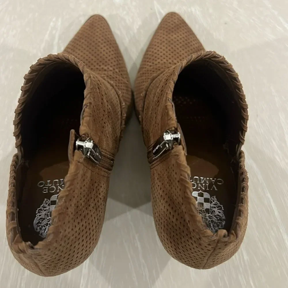 Vince Camuto vince camuto
