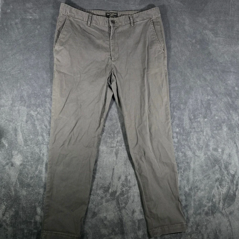 Banana Republic Slim‎ Fit Gray Chino Pants Mens Size 36x32 Casual