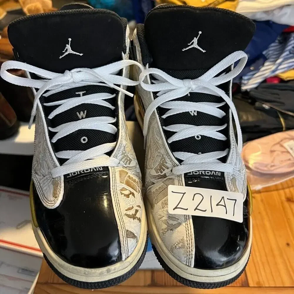 Nike jordan sneakers