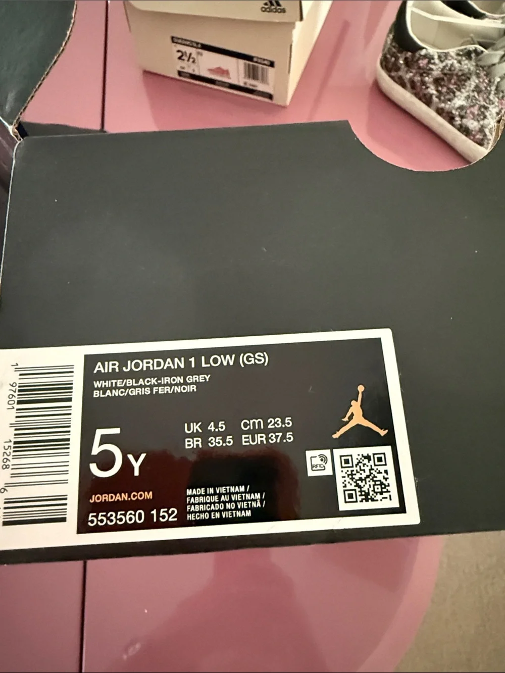 Jordan youth low