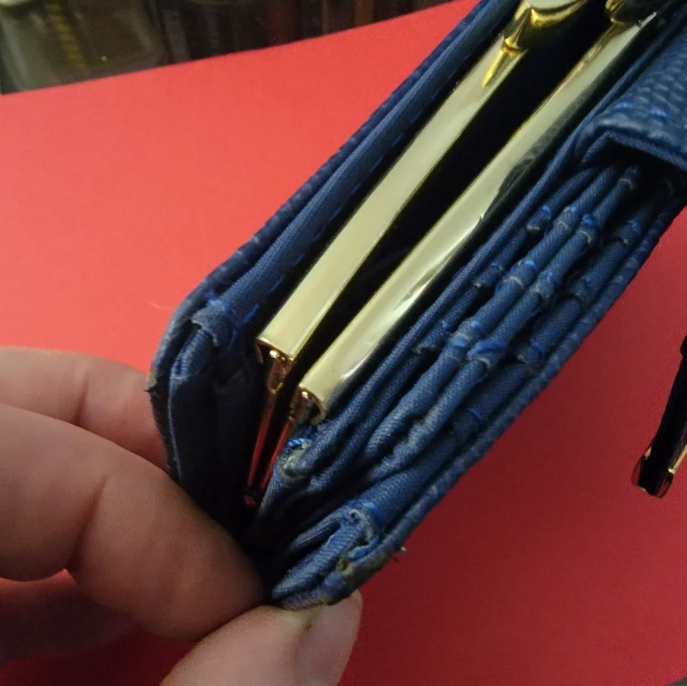 Blue‎ three compartment wallet