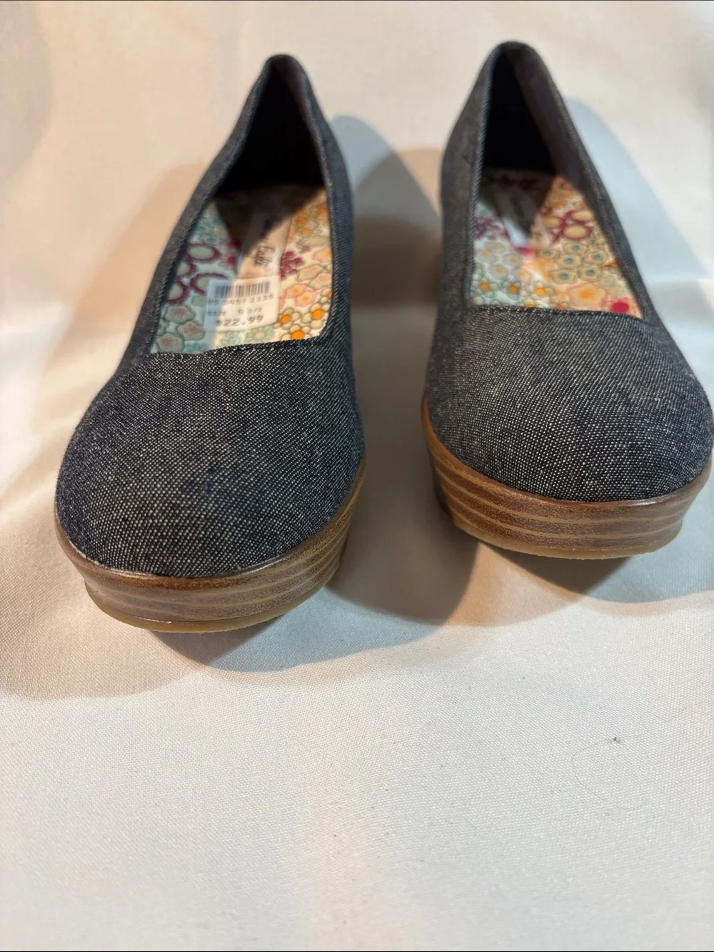 American Eagle Outfitters style fast tags