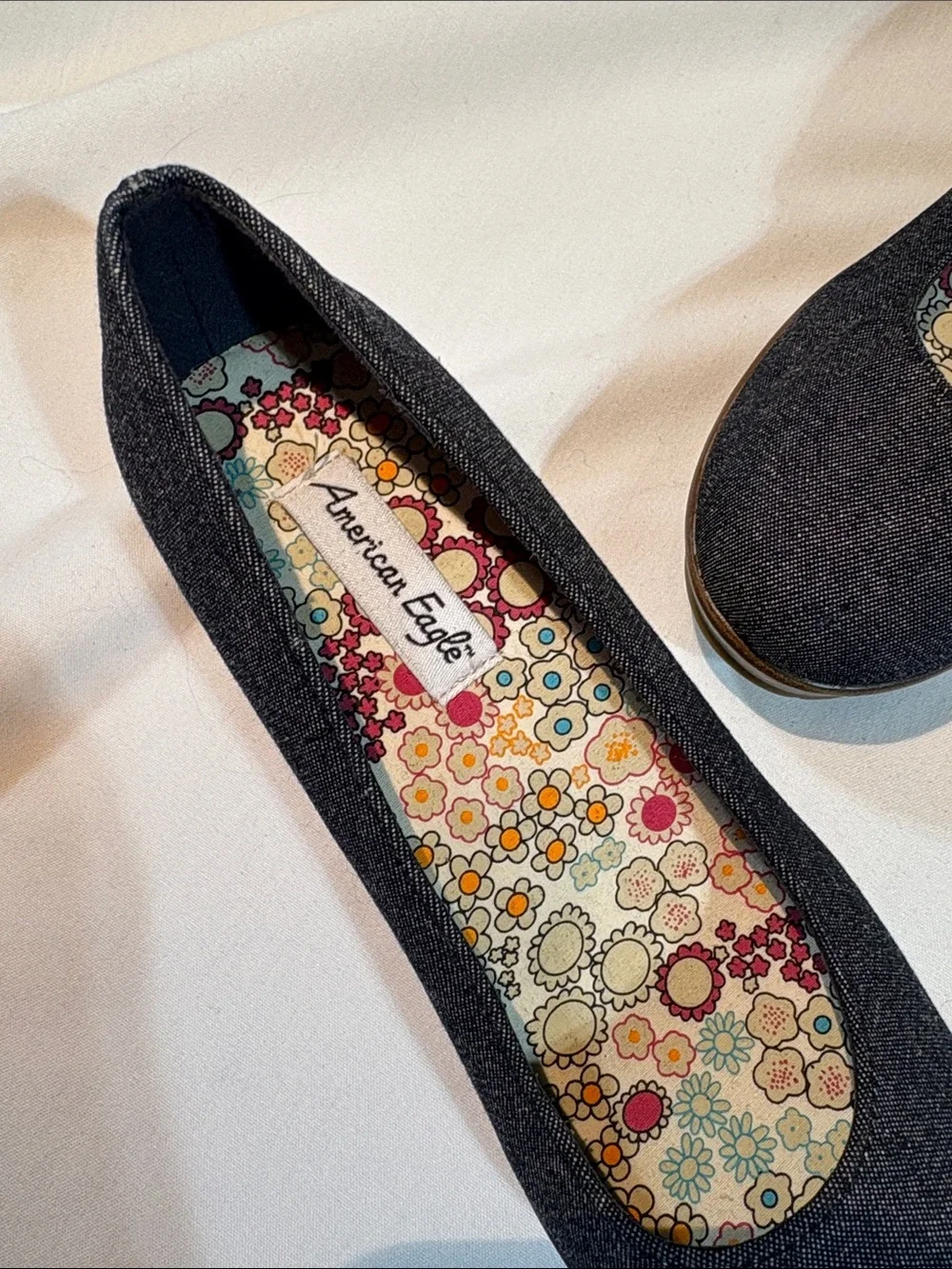 American Eagle Outfitters style toe