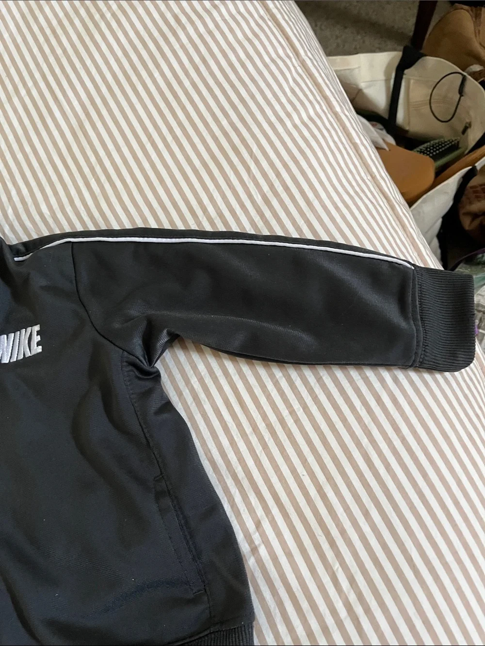 Nike lightweight zip