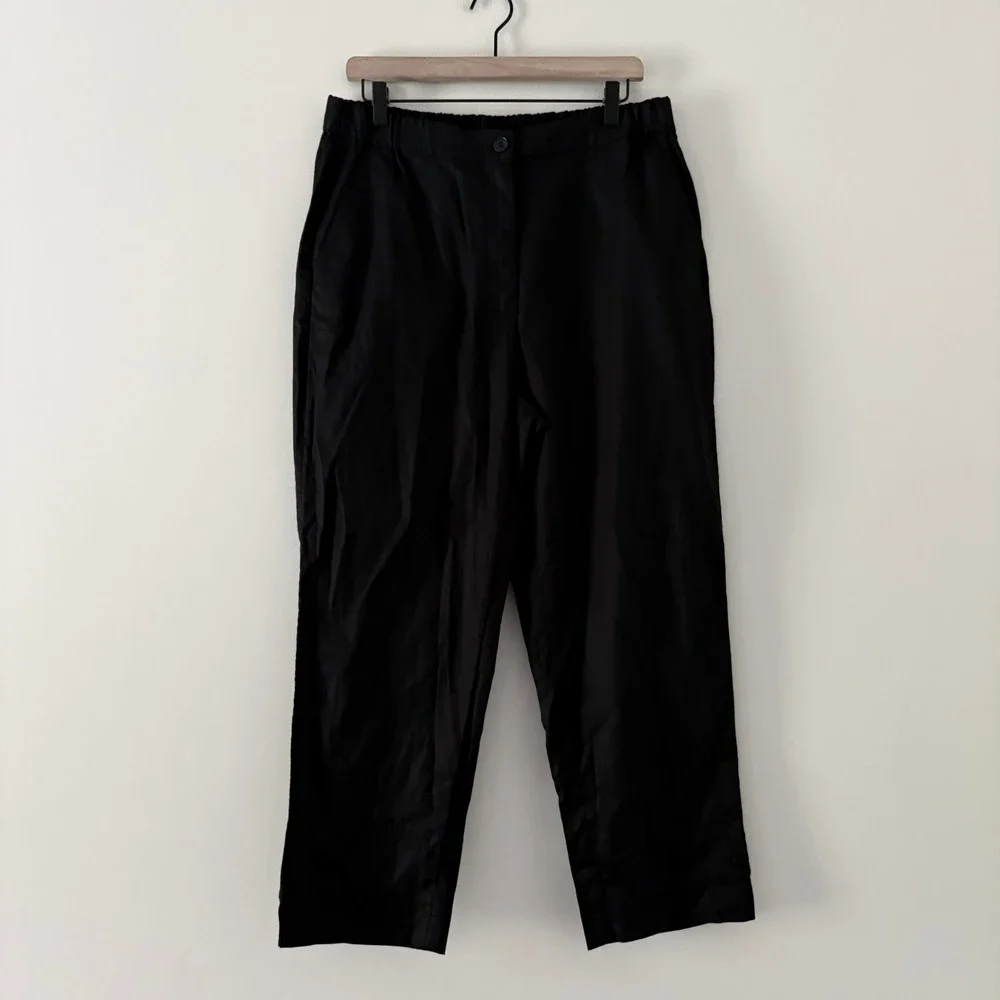 Banana Republic brand banana