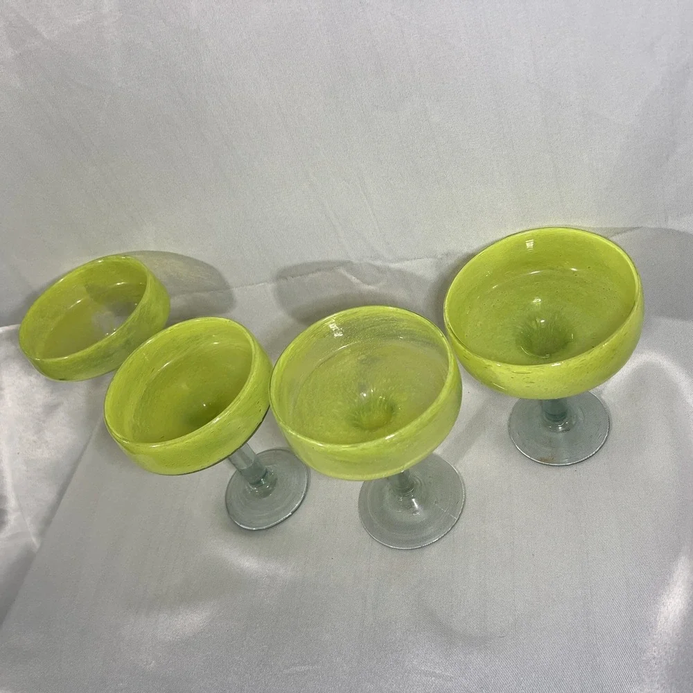 Source Unknown description pieces
