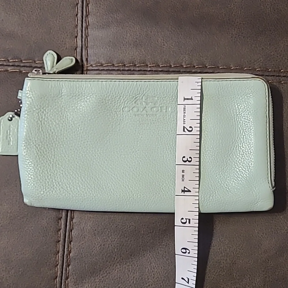 Coach Pebbled Laether Double Zip Wallet Pastel Mint Green