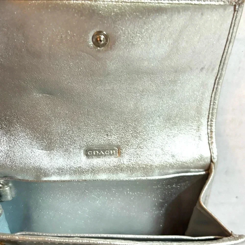 Coach cc signature