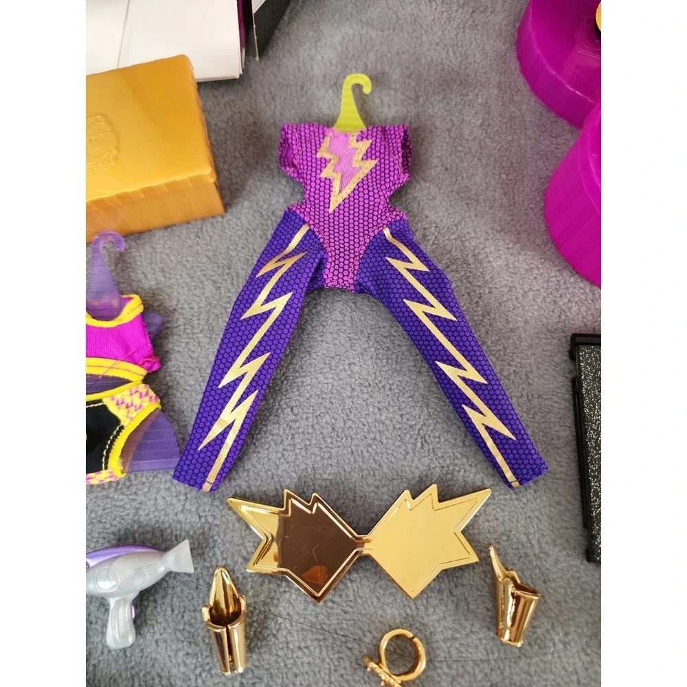 MGA Entertainment up sale